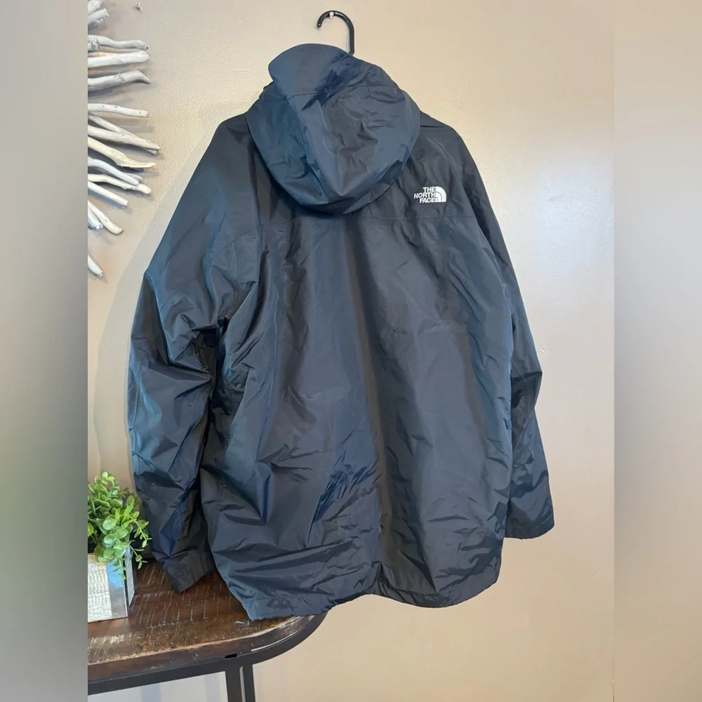 Men’s North Face 3‎ in 1 jacket.  Winter/ Snow, rain, wind